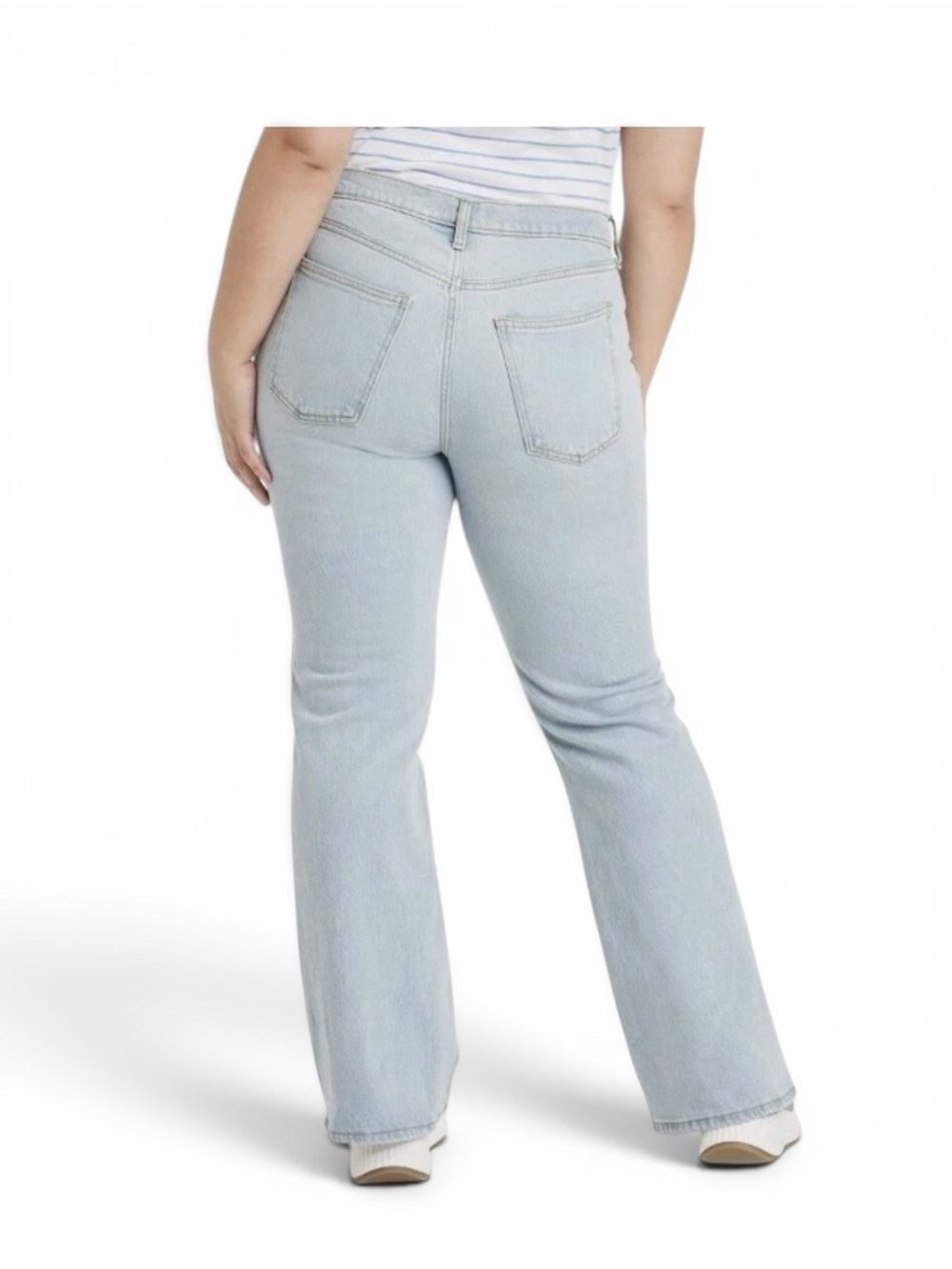 NWT Universal Thread High Rise FlareComfort Stretch Light Wash Jeans 8 Regular - Picture 3 of 6